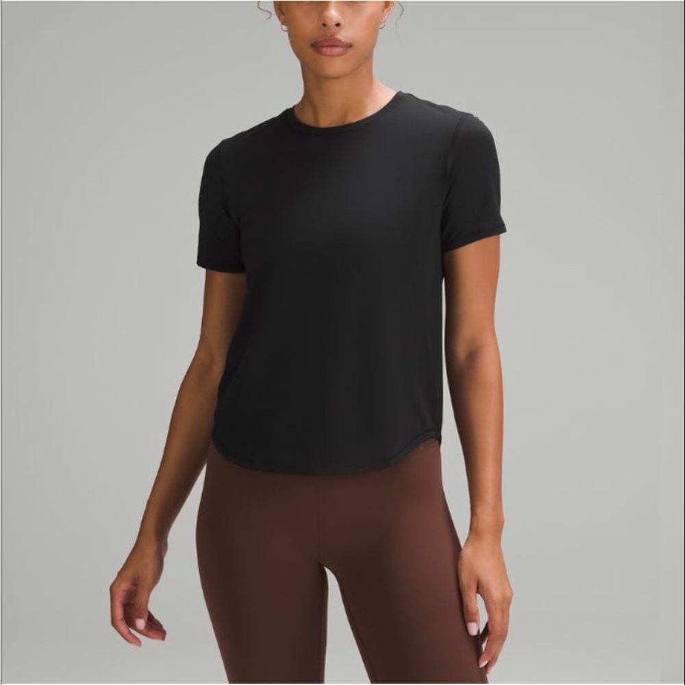 Lululemon High-Neck Running and Training Shirt Black Women’s Size 6